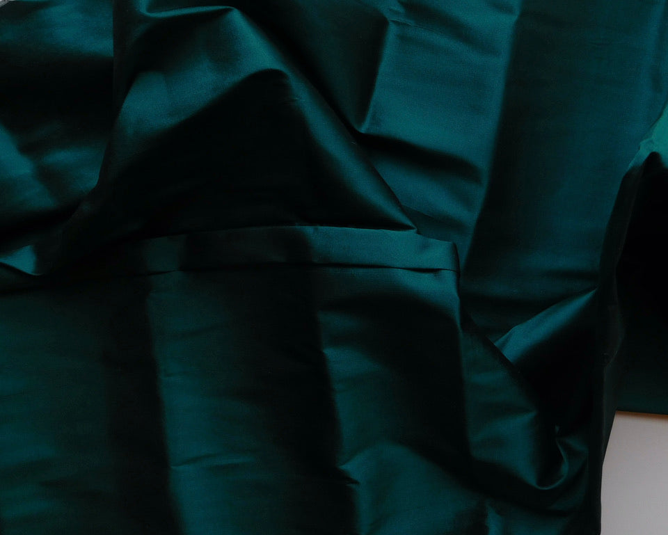 Silk Taffeta, Emerald Green, (170cmx75cm)