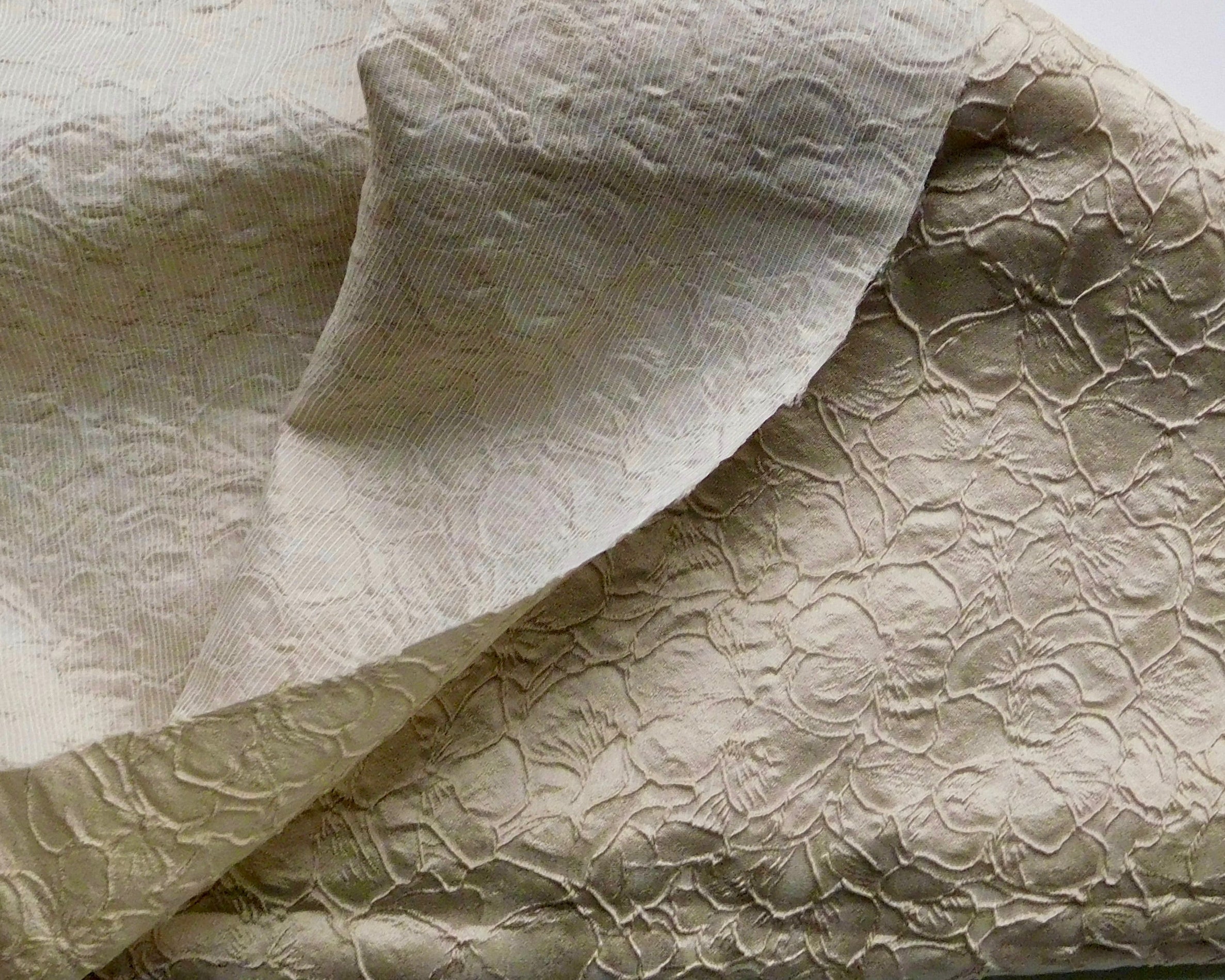 Jacquard, Floral Motif, White/Cream, (140cm x 40cm) Designer Offcuts