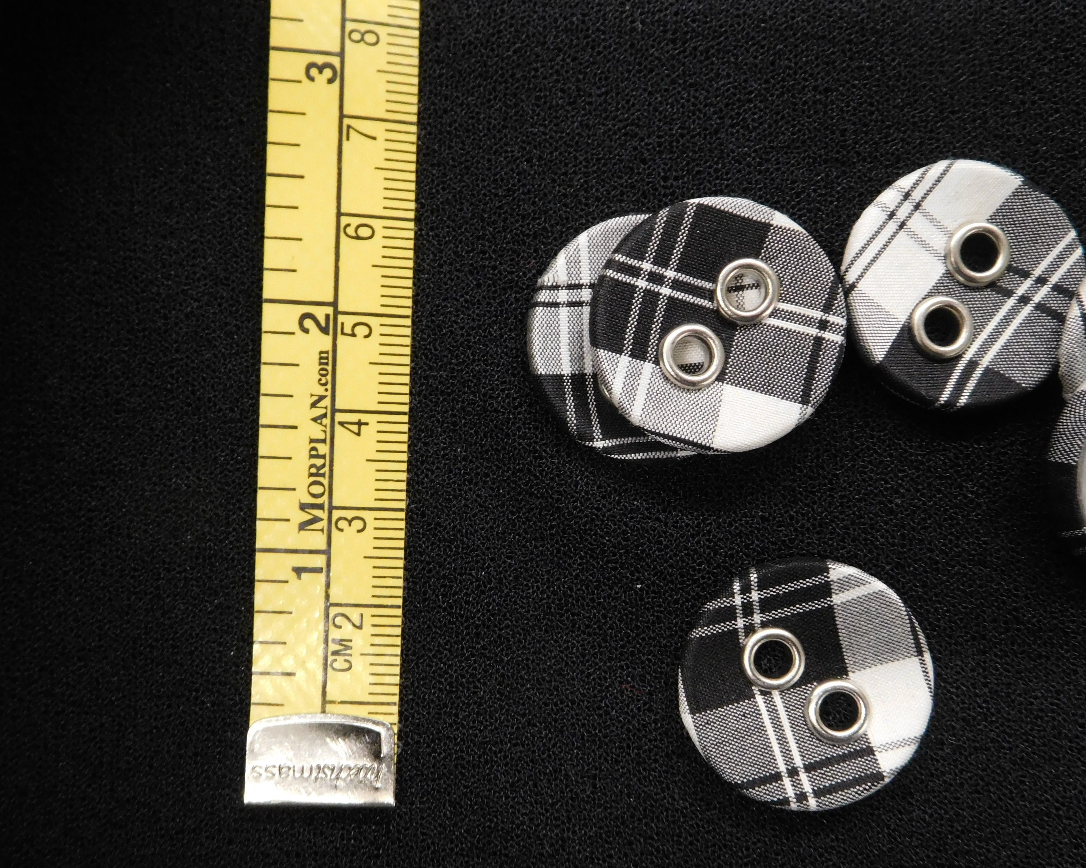 Tartan Buttons, Bag of 6