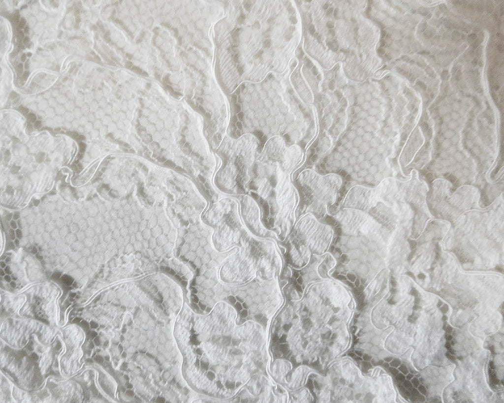 Heavily Embroidered Lace, White, Remnant (42cmx38cm)