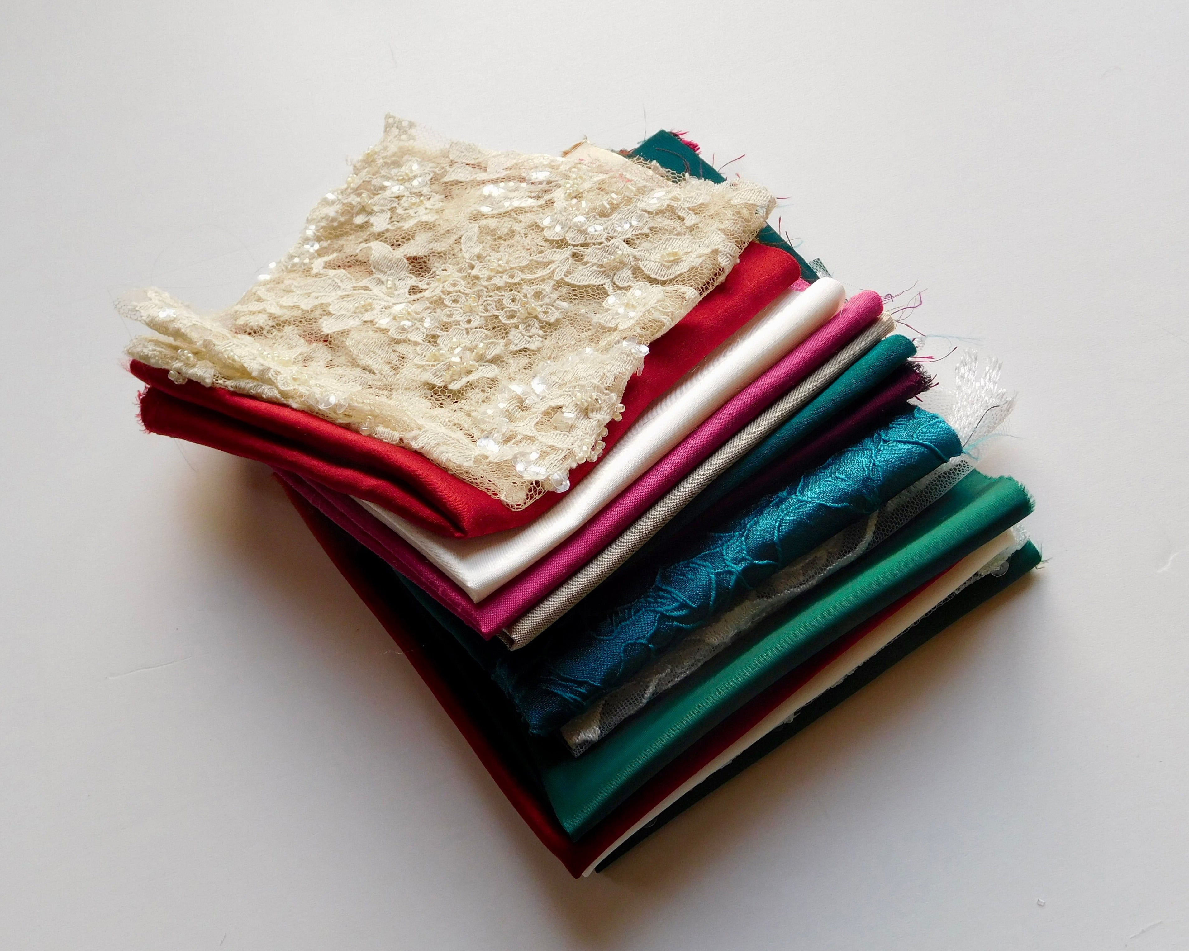 Festive Christmas Colors Collection, 10 Fat Quarters