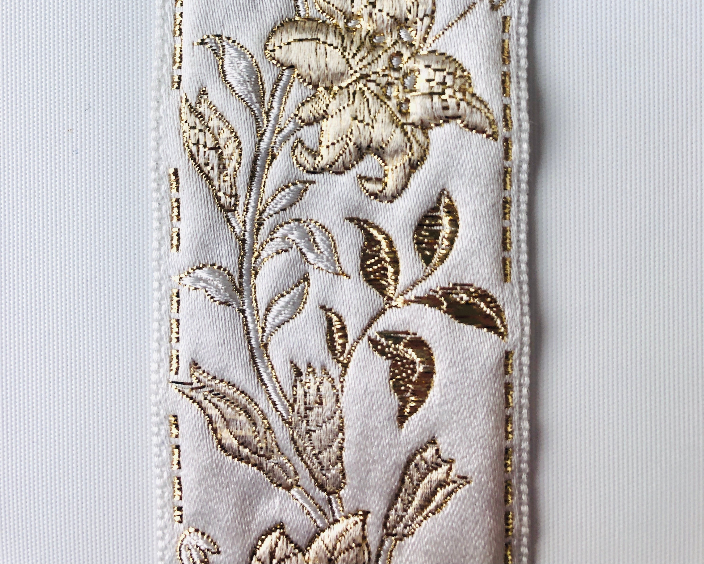 Wide Floral Patterned Ribbon, Gold and White, By the Metre Designer Offcuts